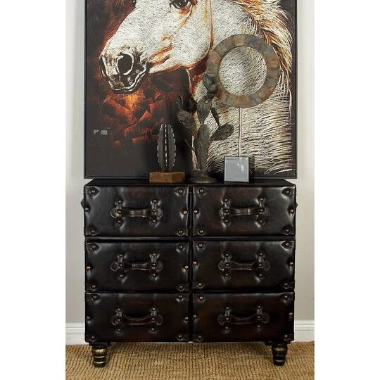 32" Black Faux Leather & Cedar Traditional Chest 6 32" Black Faux Leather & Cedar Traditional Chest - Image 4